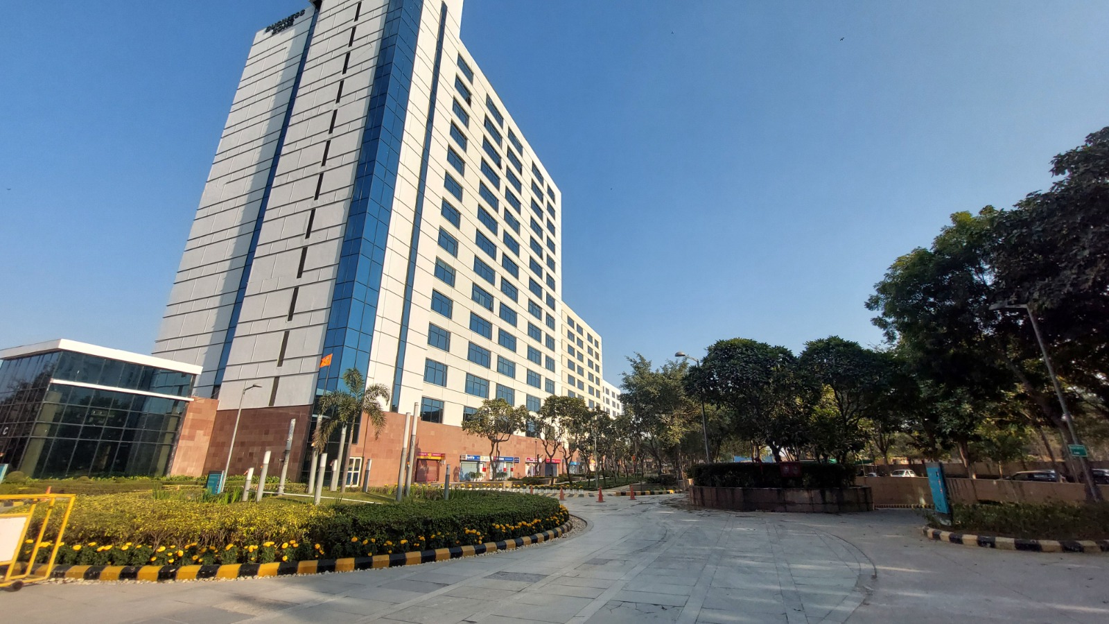 Unitech Business Zone - Commercial Real Estate Hub in Sector 50, Nirvana Country, Gurugram